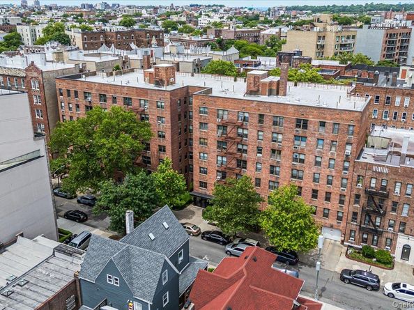 275 Webster Avenue 4i, Brooklyn NY 11230