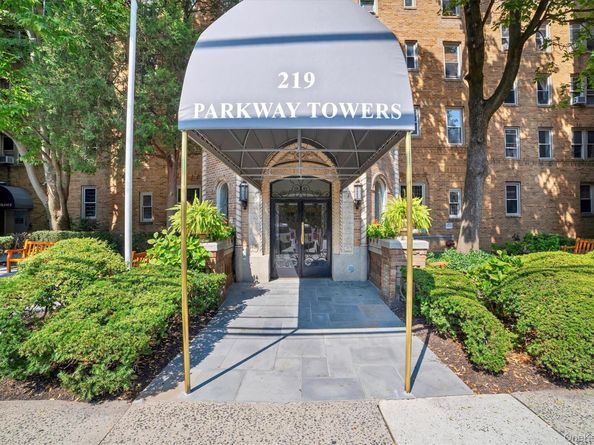 219 Bronx River Road 5A, Yonkers NY 10704