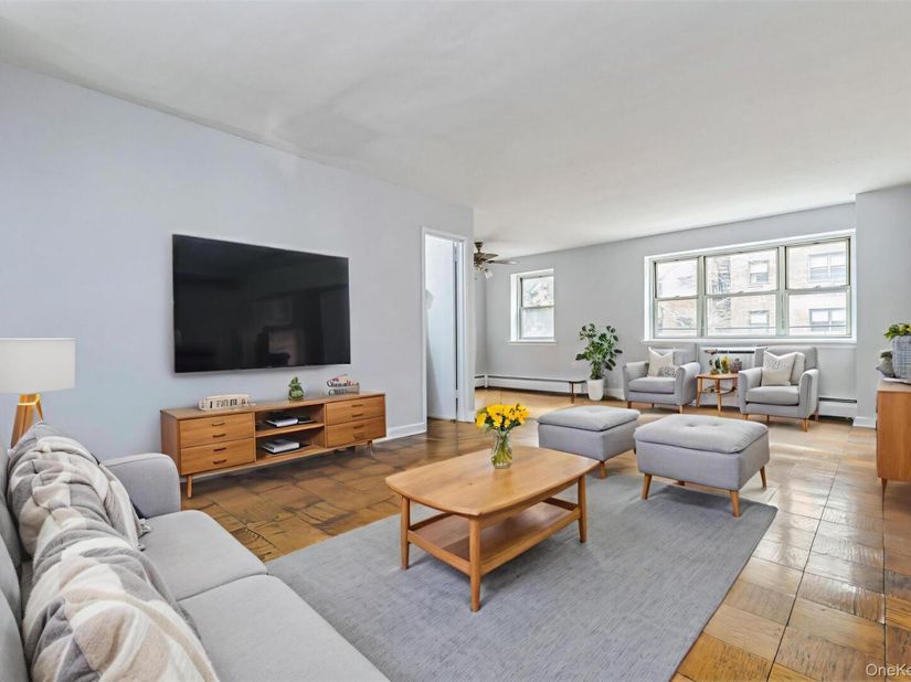 99-10 60th Avenue 1A, Corona NY 11368