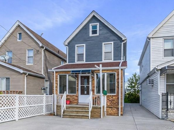 8925 201st Street, Hollis NY 11423