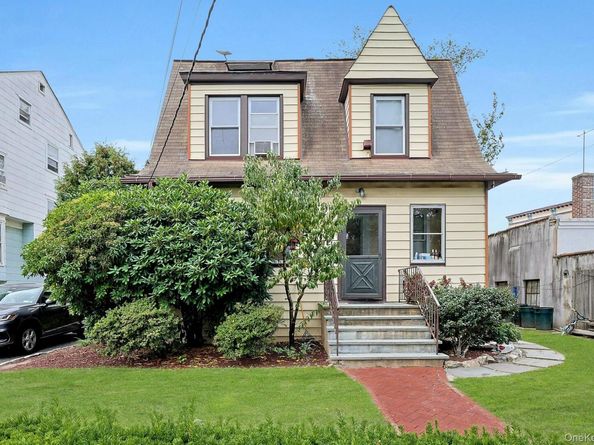 11 Woodland Avenue, New Rochelle NY 10805