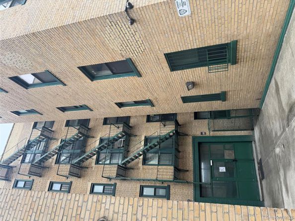 530 E 159th Street 38, Bronx NY 10451