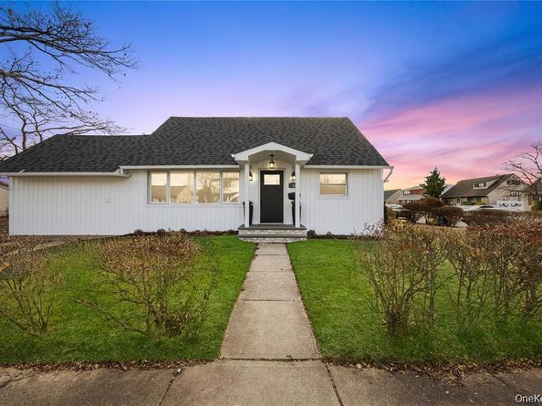 53 Ketcham Avenue, Hicksville NY 11801