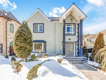 47-56 Glenwood Street