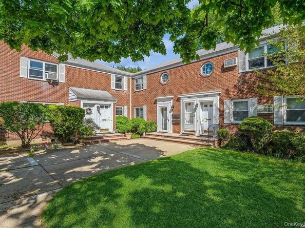 263-33 73rd Avenue 97A72, Glen Oaks NY 11004