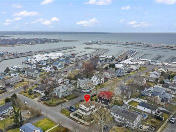2 Burnett Avenue