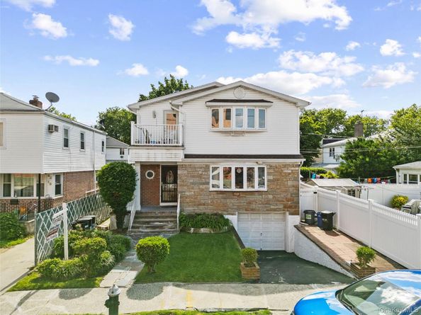 64-14 218th Street, Oakland Gardens NY 11364