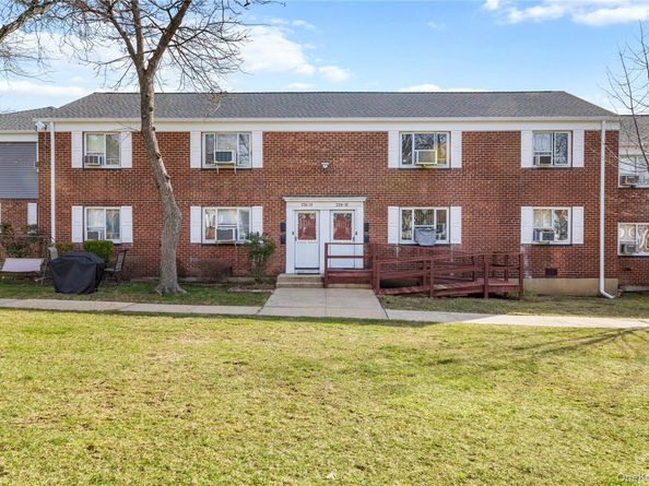 226-10 Manor Road Upper, Queens Village NY 11427