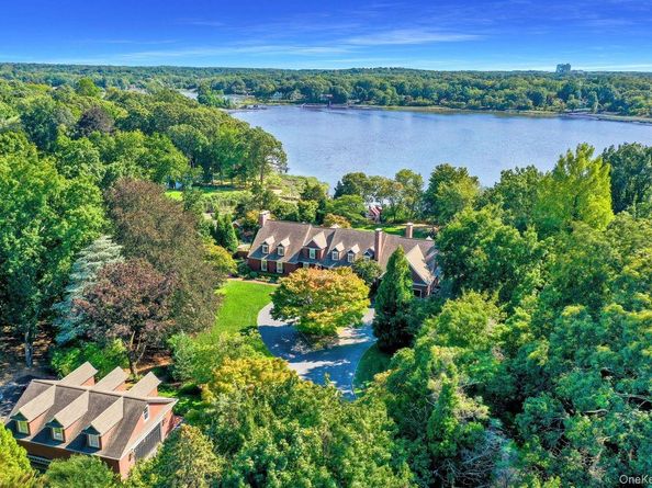 63 Dyke Road, Setauket NY 11733