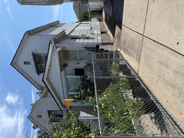 122-18 111 Avenue, South Ozone Park NY 11420