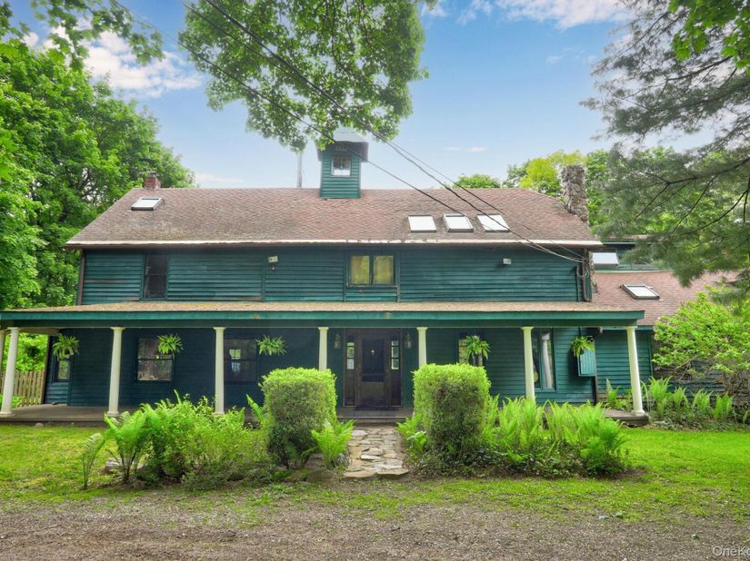 1780 Strawberry Road, Mohegan Lake NY 10547
