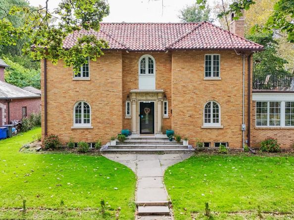 260 E Devonia Avenue, Mount Vernon NY 10552