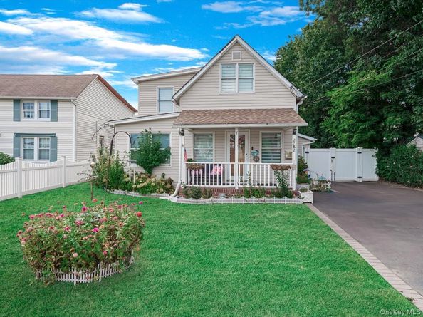 2782 Central Avenue, Baldwin NY 11510