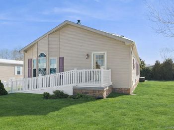 1661 Old Country Road