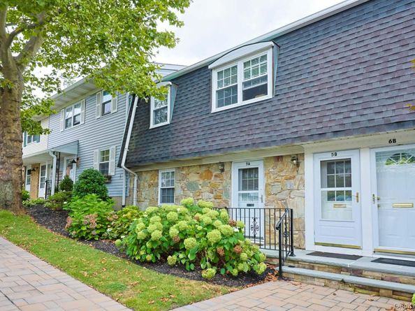 10 Harbour Lane 5A, Oyster Bay NY 11771