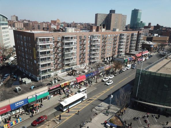 4125 Kissena Boulevard 5HH, Flushing NY 11355