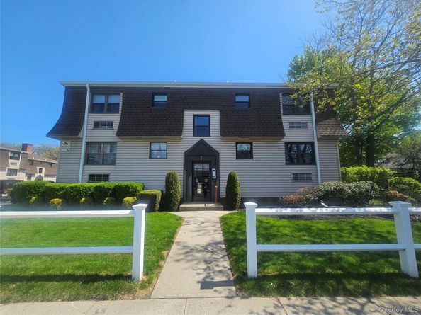 1325 Broadway S21, Hewlett NY 11557