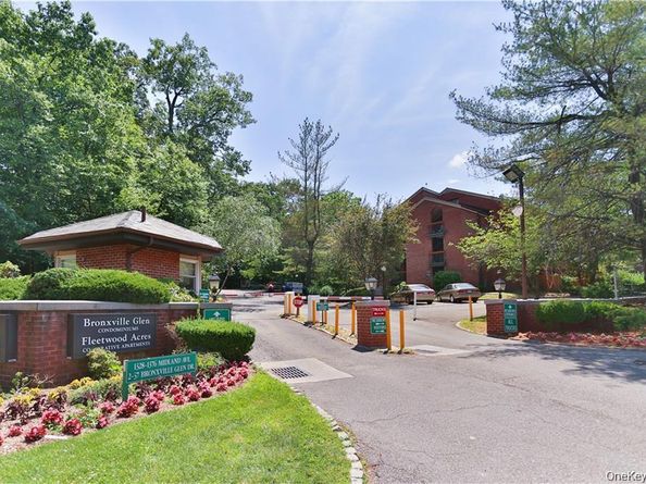1374 Midland Avenue PH8, Bronxville NY 10708