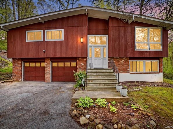 20 John Cava Lane, Cortlandt Manor NY 10567