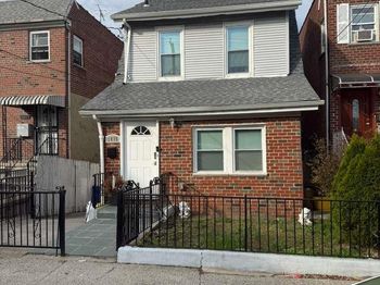 1015 Revere Avenue