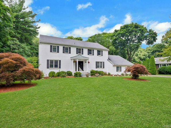 16 Hearthstone Circle, Scarsdale NY 10583