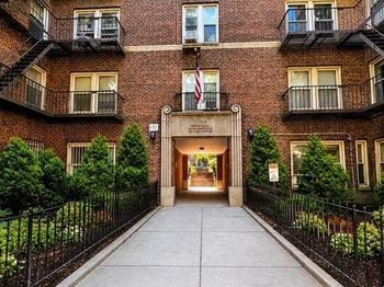 48-20 44th Street