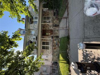 3643 Paulding Avenue
