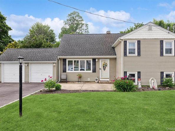 1426 Ackerson Boulevard, Bay Shore NY 11706
