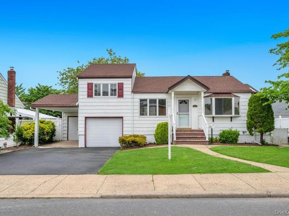 125 S 5th Street, Bethpage NY 11714