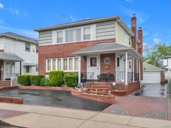 19 Gibson Boulevard