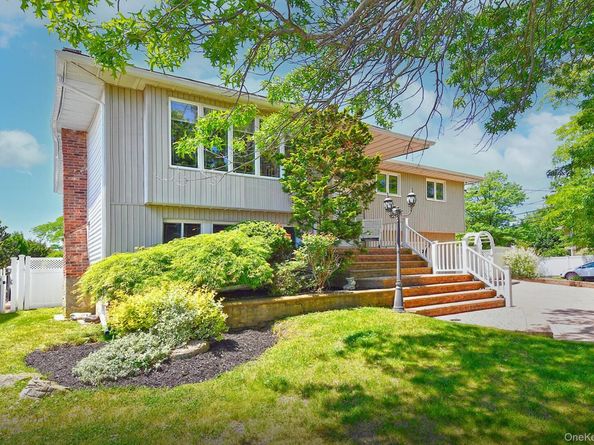 2167 Legion Street, Bellmore NY 11710