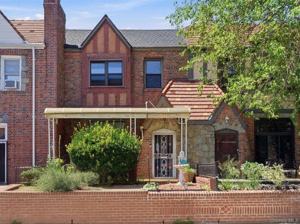 13054 226th Street, Laurelton NY 11413