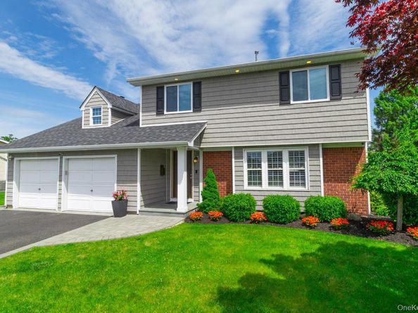 1957 Jackson Avenue, West Islip NY 11795
