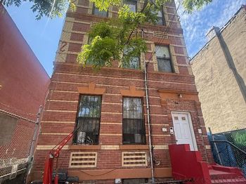 442 Linwood Street