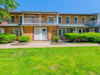231 artist lake Drive