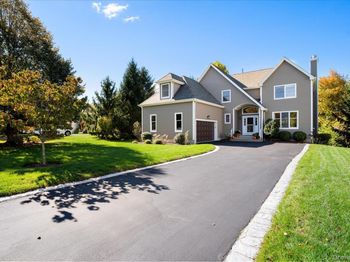 4 Harris Court