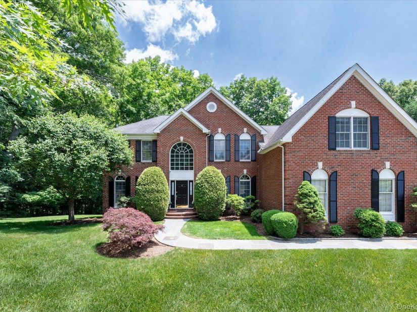 6 Theal Court, Somers NY 10589