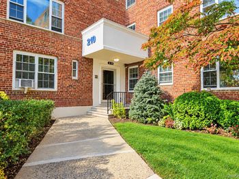 210 Pelham Road