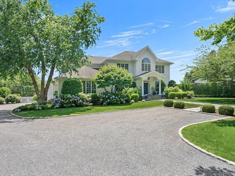 9 Millfarm Lane, Water Mill NY 11968