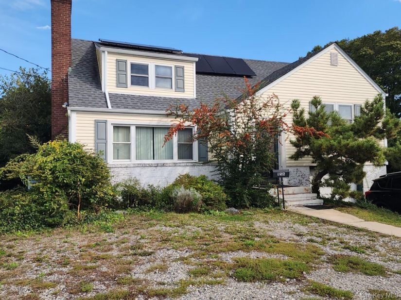 156 Brookside Ave., Roosevelt NY 11575
