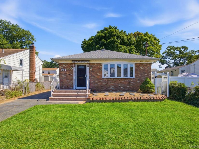 983 Cayuga Road, West Hempstead NY 11552