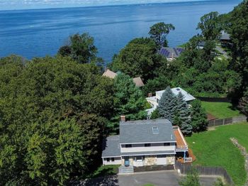 16 Westview Road
