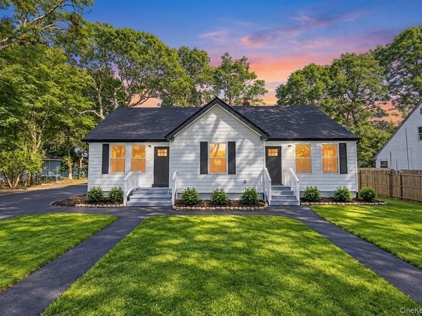 11 1st Place, Mastic NY 11950