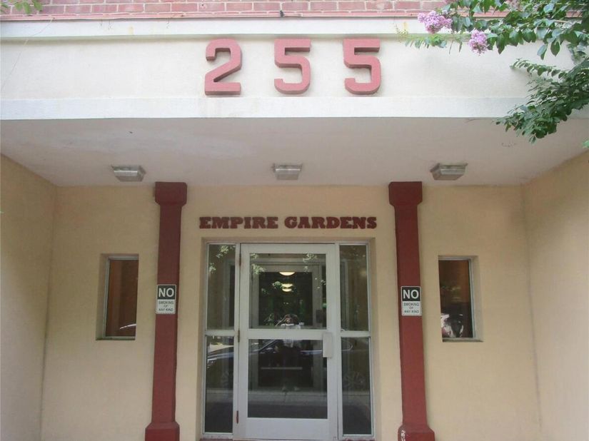 255 Bronx River Road 7L, Yonkers NY 10704