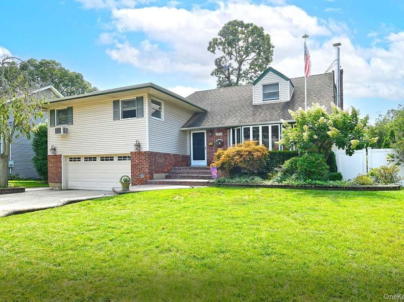 1994 Van Nostrand Avenue, Merrick NY 11566
