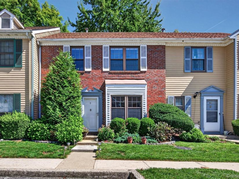 9 Redtwig Court, Peekskill NY 10566