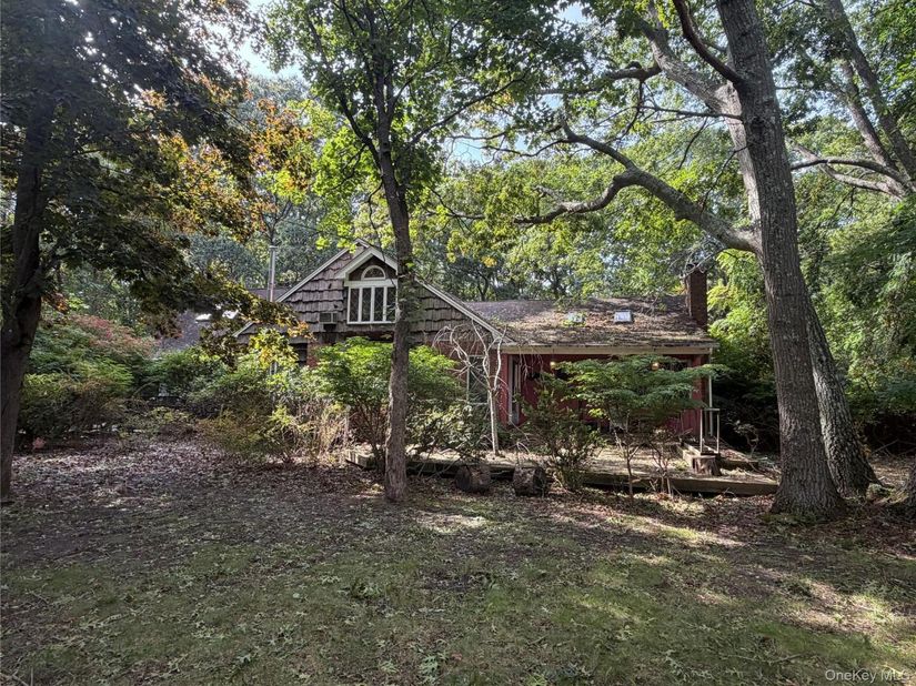 80 Woodacres Road, Patchogue NY 11772