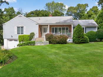 4 Woodleaf Court