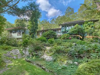 35 Saxon Woods Road