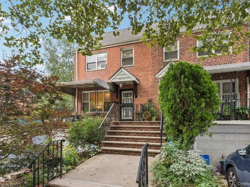6911 Springfield Boulevard, Bayside NY 11364